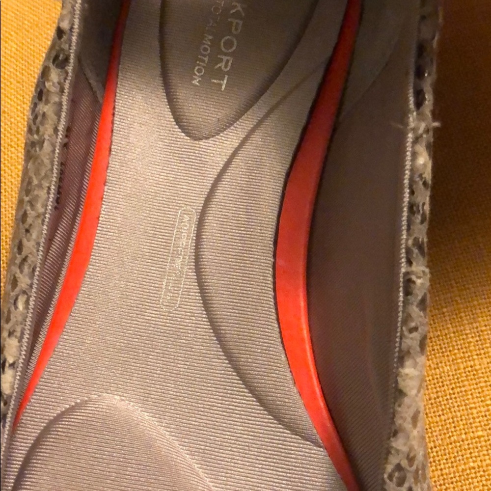 Comfortable Snakeskin Bow Ballet Flats - Picture 6 of 7